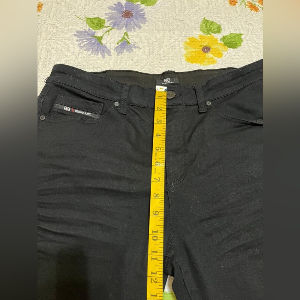(H) Benjamin Black Men's Black Denim Shorts - Picture 8 of 12